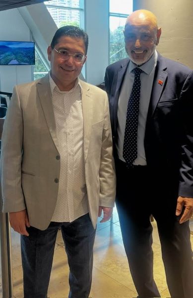 M;Bourita et M. Jamai ( figure emblématique  du futsal national)