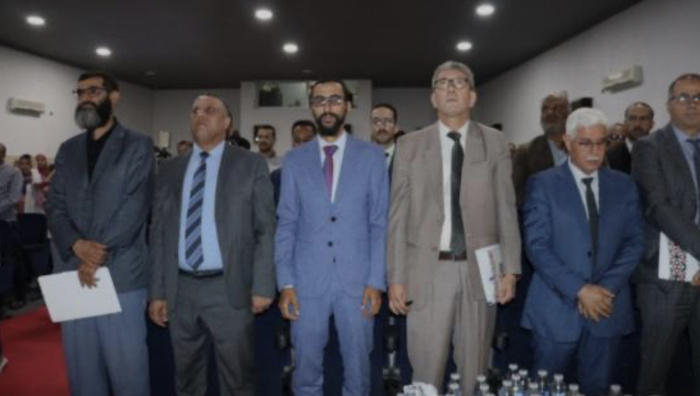 Smara célèbre cinquante ans de dynamisme, de construction et de générosité… Un colloque scientifique dresse le bilan du développement depuis le retour à la Mère Patrie Smara célèbre cinquante ans de dynamisme, de construction et de générosité… Un colloque scientifique dresse le bilan du développement depuis le retour à la Mère Patrie