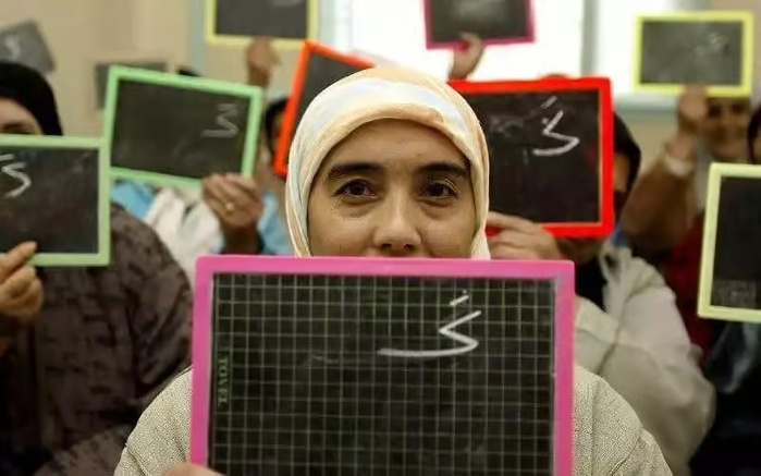 Programme de lutte contre l’analphabétisation: les dysfonctionnements de mise en œuvre pointés du doigt par les parlementaires Programme de lutte contre l’analphabétisation: les dysfonctionnements de mise en œuvre pointés du doigt par les parlementaires