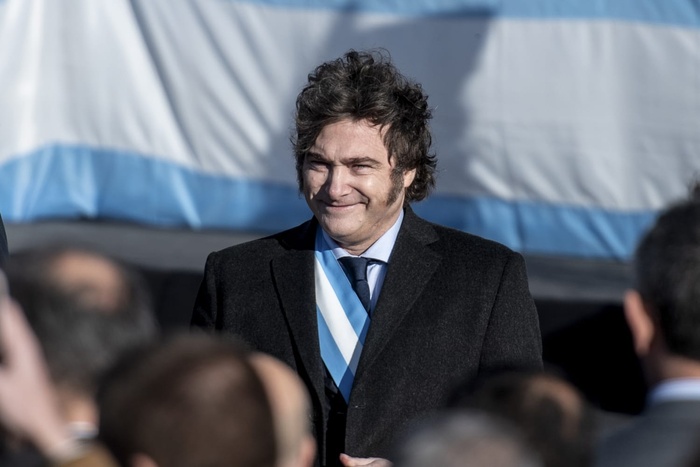 Argentine : Le président Milei ouvre le marché des changes aux Américains Argentine : Le président Milei ouvre le marché des changes aux Américains