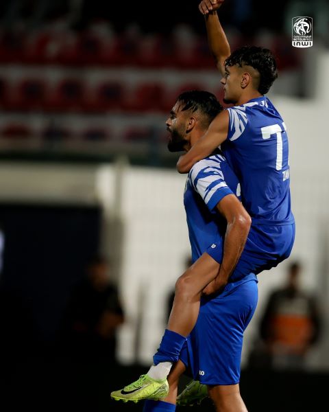 Première victoire du DHJ