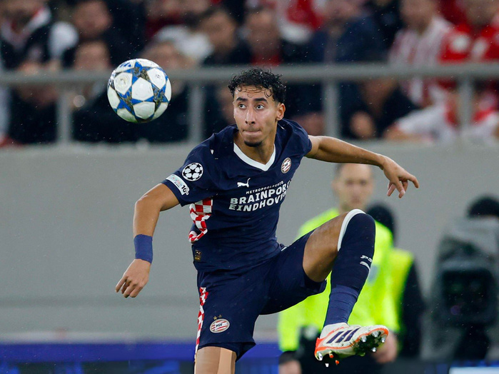 Anas Salah-Eddine, nouveau Lion de l’Atlas, au cœur de l’actualité néerlandaise Anas Salah-Eddine, nouveau Lion de l’Atlas, au cœur de l’actualité néerlandaise