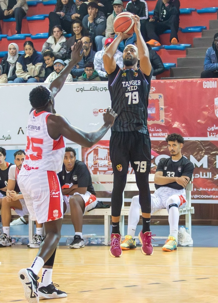 Basket. DEX (h) / J6 : Coup d’envoi à 17h00 Basket. DEX (h) / J6 : Coup d’envoi à 17h00