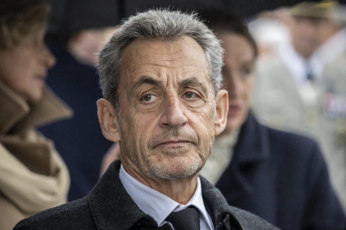 Sarkozy, pauvre innocent! Sarkozy, pauvre innocent!