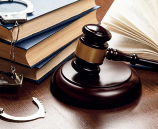 Réseaux sociaux : La rude bataille contre les dérives [INTÉGRAL]