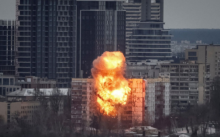 ​Guerre en Ukraine : Attaque russe sur Kiev avec missiles et drones