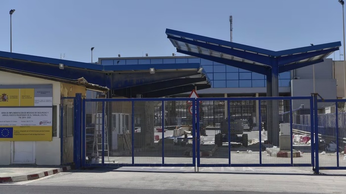 Sebta : Des attentes pouvant atteindre six heures, une situation toujours sans issue au Tarajal Sebta : Des attentes pouvant atteindre six heures, une situation toujours sans issue au Tarajal