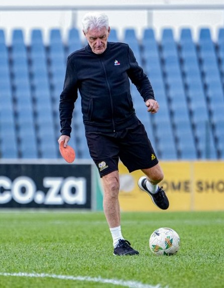 CAN 2025 : le ministre sud-africain des Sports désavoue les critiques du coach des Bafana Bafana et salue l’organisation du Maroc