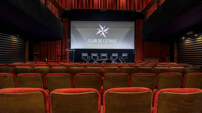 Inauguration du "Ciné-club Bernoussi" avec la projection du film "Bamou" du réalisateur Driss Lamrini
