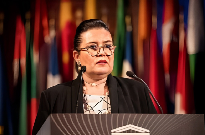 Zohour Alaoui prend la tête du CA de l’Institut de l’UNESCO pour l’apprentissage tout au long de la vie Zohour Alaoui prend la tête du CA de l’Institut de l’UNESCO pour l’apprentissage tout au long de la vie