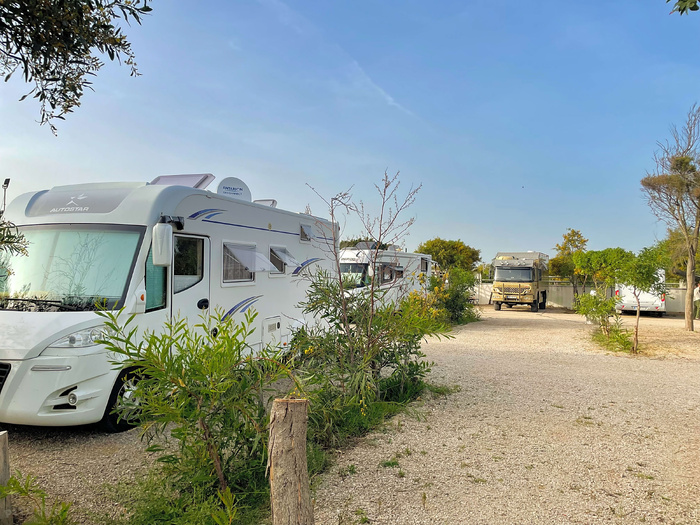 Dakhla : Un refuge idéal pour les caravaniers et les adeptes du mode de vie nomade Dakhla : Un refuge idéal pour les caravaniers et les adeptes du mode de vie nomade