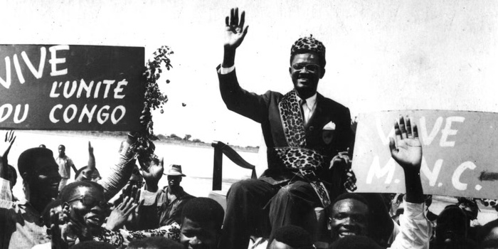 Rétro-Verso : Quand Feu Mohammed V décerna à Lumumba le Grand Cordon de l’Ordre du Trône Rétro-Verso : Quand Feu Mohammed V décerna à Lumumba le Grand Cordon de l’Ordre du Trône