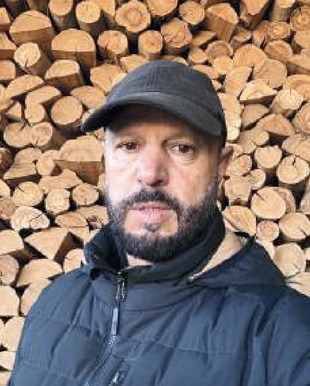 Chef d’une entreprise de vente de bois de chauffe dans la région Rabat - Casablanca, Mustapha Aknouch répond à nos questions sur la disponibilité et la fluctuation des prix de cette ressource.