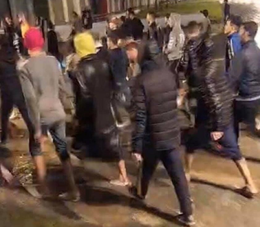 Les sombres marcheurs de la nuit Les sombres marcheurs de la nuit