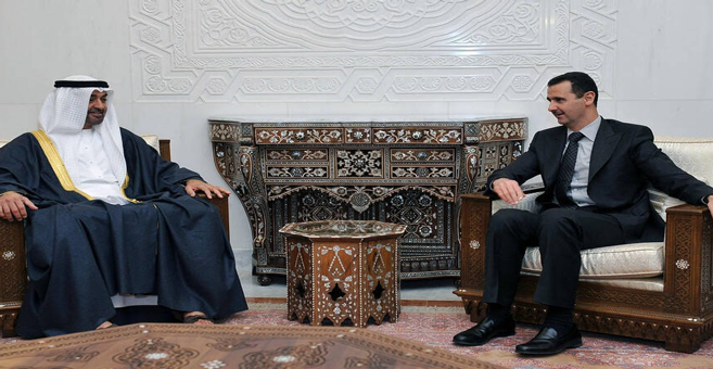 Mohamed Ben Zayed avec Bachar Assad à Damas en 2009.