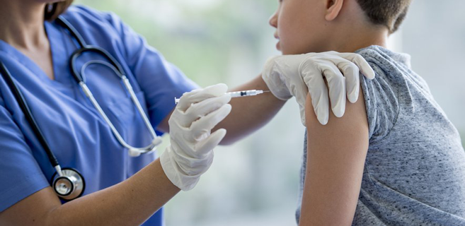 Covid-19: Des millions d’enfants menacés par la perturbation des services de vaccination