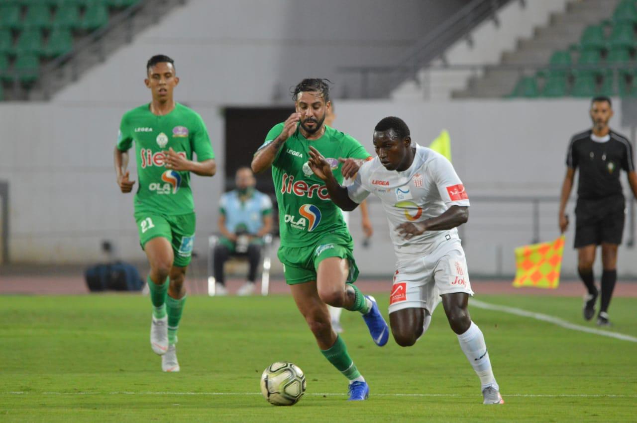 La course vers le titre continue : Le Raja et le Wydad sur les traces du Real et du Barça !