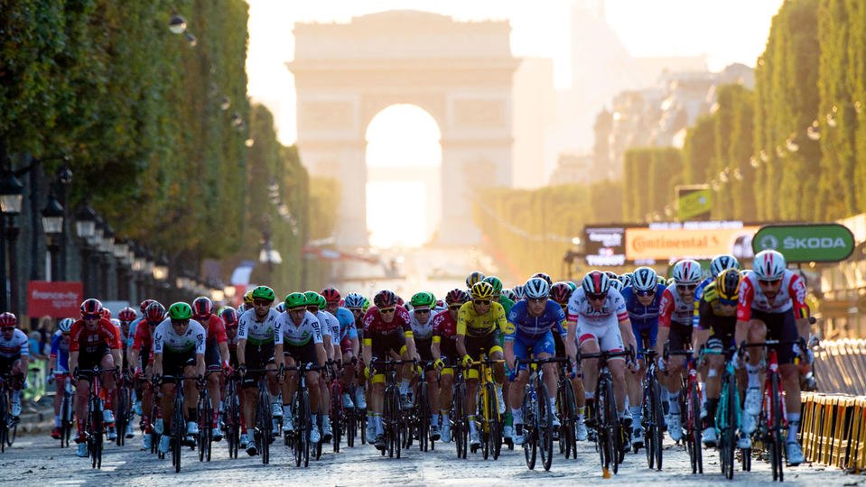 Tour de France: Une enquête ouverte sur des soupçons de dopage