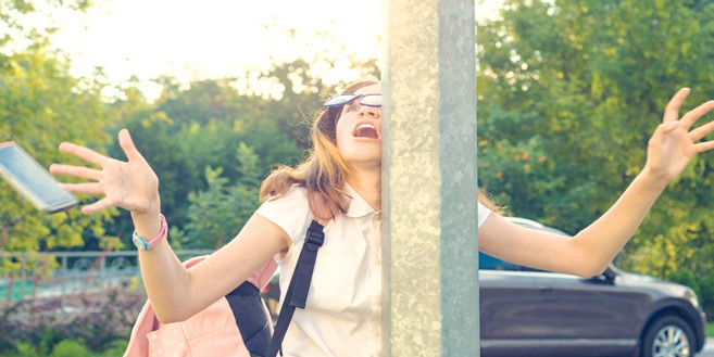 Smartphones : Comment la technologie nous rend impatients, stressés et abrutis ?