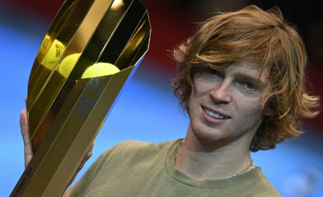 Tennis : Rublev le seul rescapé du séisme de Vienne Tennis : Rublev le seul rescapé du séisme de Vienne