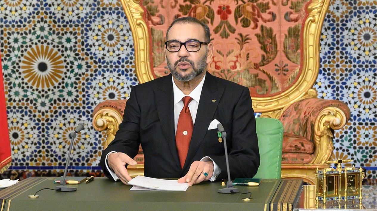 SM le Roi Mohammed VI adressant un discours à la Nation à l'occasion du 45-ème anniversaire de la Marche Verte.