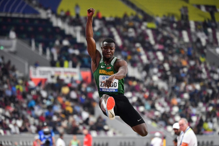 Athlétisme/Triple saut: Le Burkinabè Hugues-Fabrice Zango bat le record du monde, premier homme à plus de 18 m en salle
