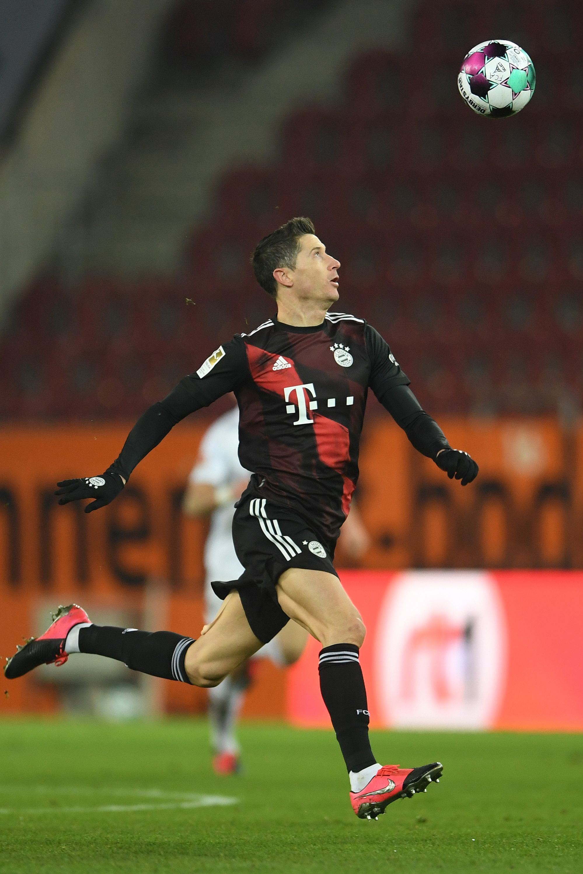 Allemagne: Lewandowski marche sur l'eau, le Bayern sur la Bundesliga