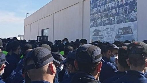 Sit-in devant l’usine PSA à Kénitra : les salariés montent au créneau