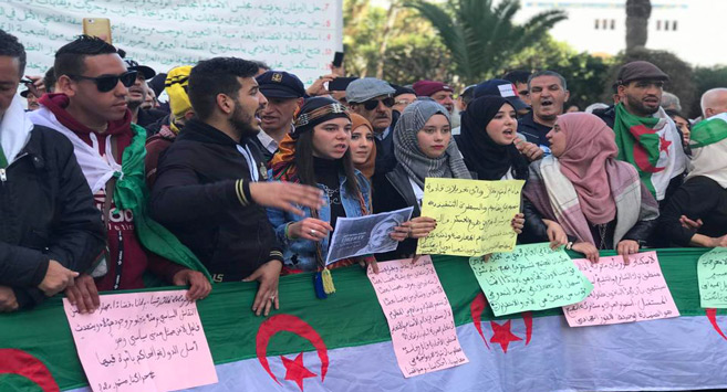 Algérie : Le Hirak se poursuit avec les mardis des étudiants