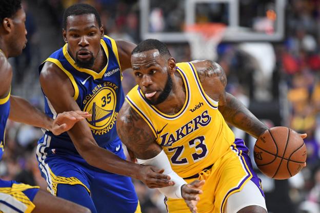 NBA: Les Lakers de LeBron écrasent les Warriors, les Bucks d’Antetokounmpo