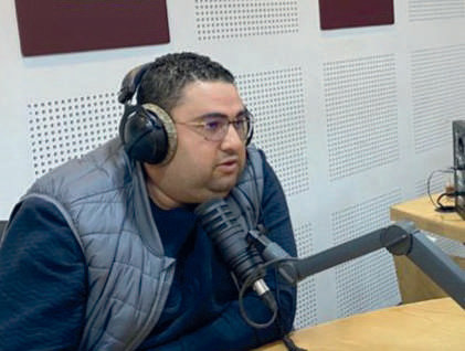 Le Président du CODM Football, Karim Laraki, au micro de Médina FM. Ph. Laglag M.