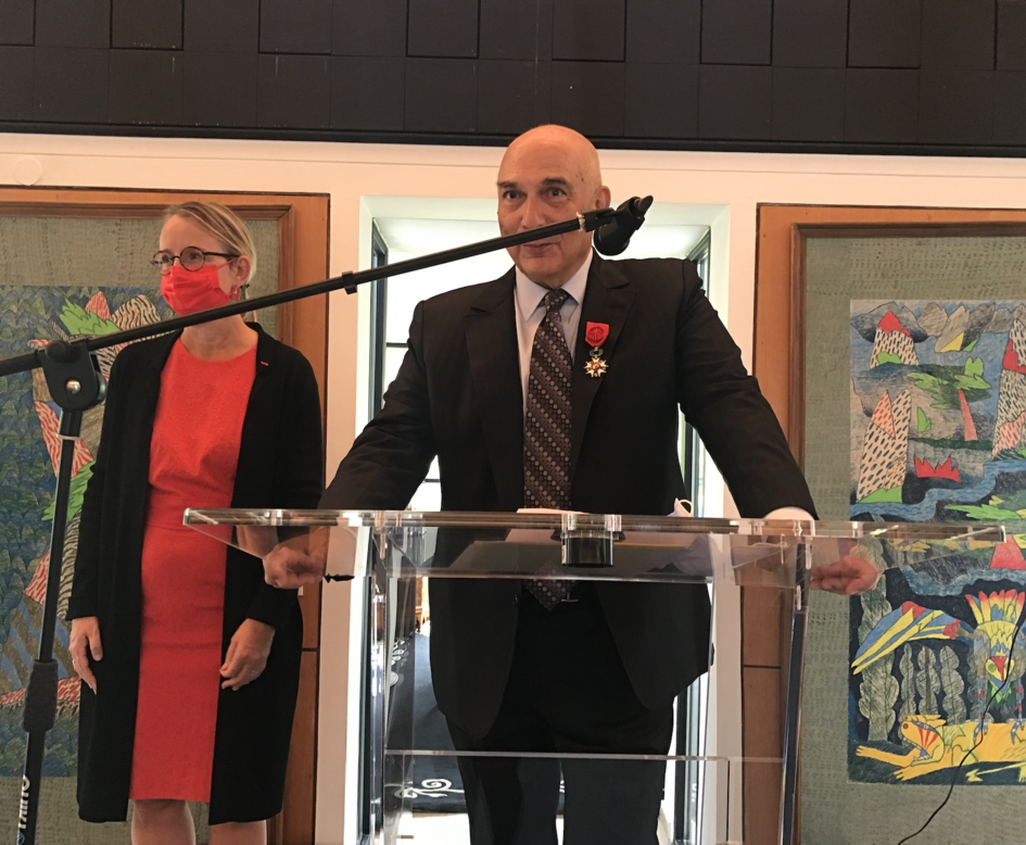 OCP : Mostapha Terrab décoré des insignes d’officier de la légion d’honneur