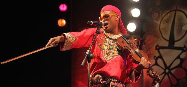 Interview avec Bouhssine Foulane : La musique amazighe prend sa place à la télé Interview avec Bouhssine Foulane : La musique amazighe prend sa place à la télé