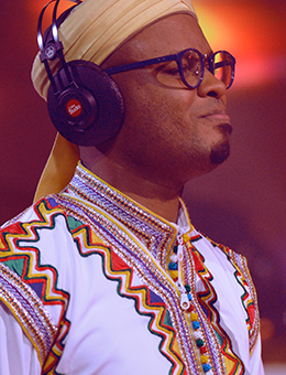 Interview avec Bouhssine Foulane : La musique amazighe prend sa place à la télé Interview avec Bouhssine Foulane : La musique amazighe prend sa place à la télé