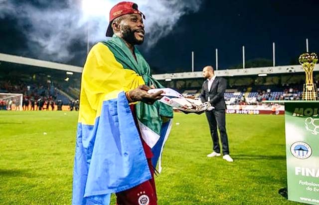 Affaire Guelor Kanga: La CAF donne raison au Gabon, la RDC fait appel Affaire Guelor Kanga: La CAF donne raison au Gabon, la RDC fait appel