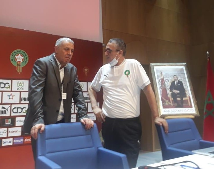 Le président de la CCA, Jamal Kaâouachi, et le directeur de la Direction nationale de l’arbitrage, Yahya Hadqa.