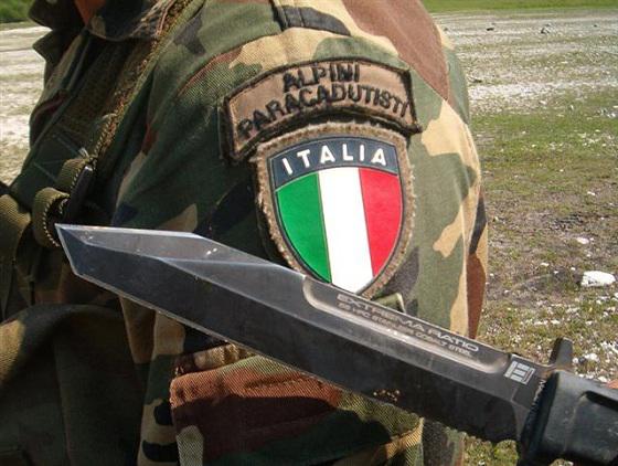 Émirats arabes unis : Expulsion des forces italiennes en réponse à «l’embargo sur les armes»