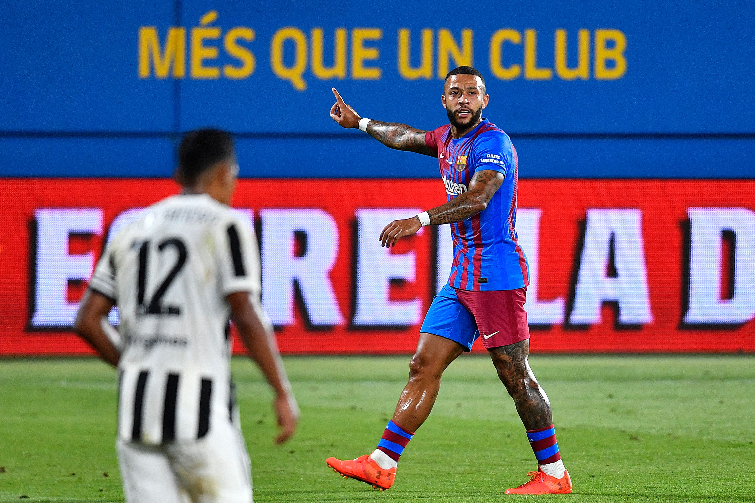 Barça : Messi ovationné pendant de longues secondes à la 10ème minute du match Barça-Juve hier