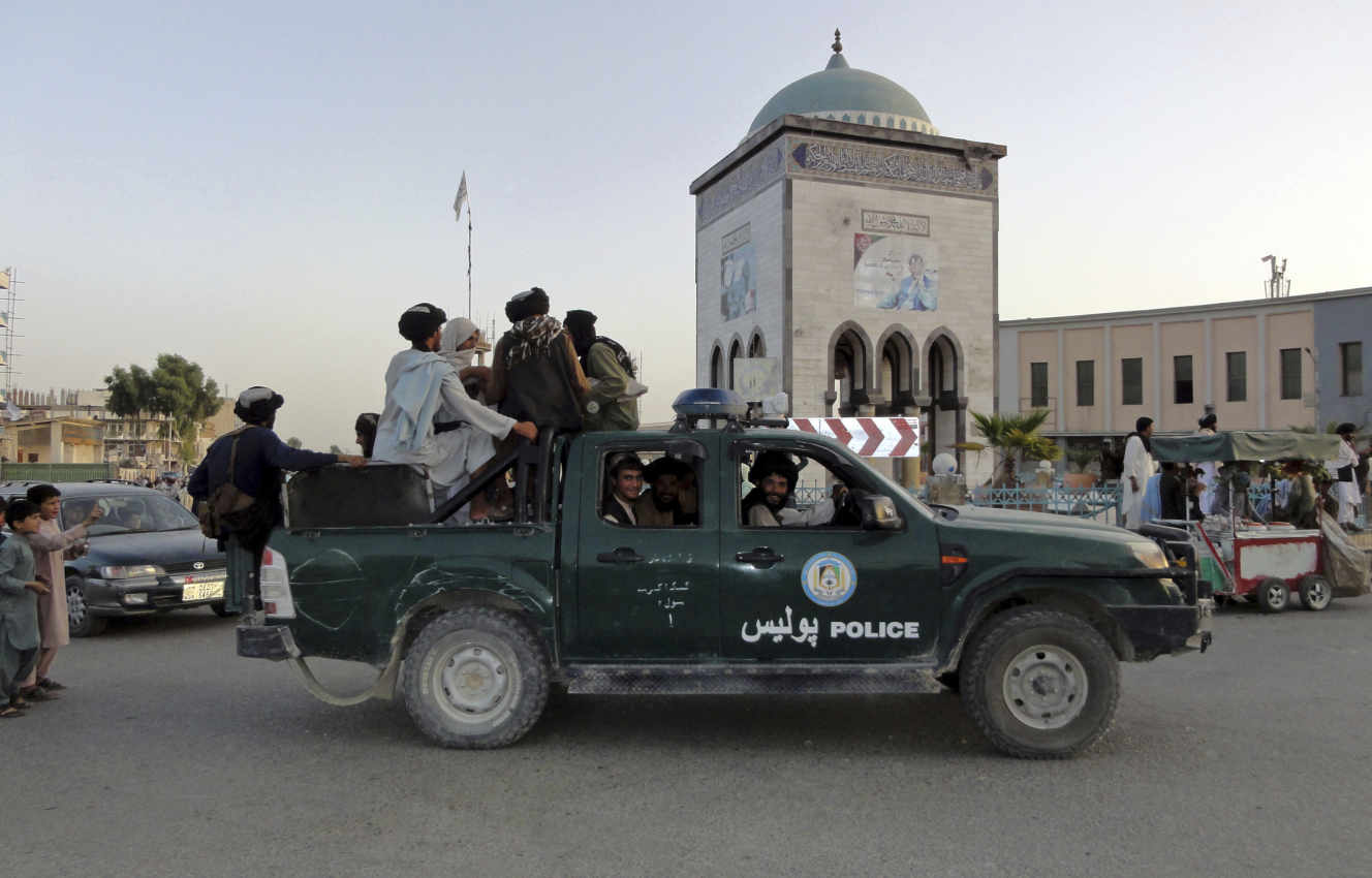 Afghanistan  : Paris déploie des renforts militaires aux Emirats pour évacuer ses ressortissants