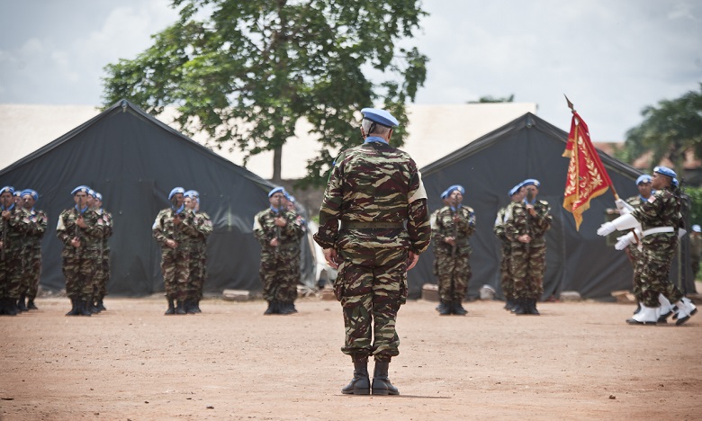 MINUSCA: 752 casques bleus et 3 observateurs militaires marocains décorés pour leur contribution au retour de la paix en Centrafricaine MINUSCA: 752 casques bleus et 3 observateurs militaires marocains décorés pour leur contribution au retour de la paix en Centrafricaine
