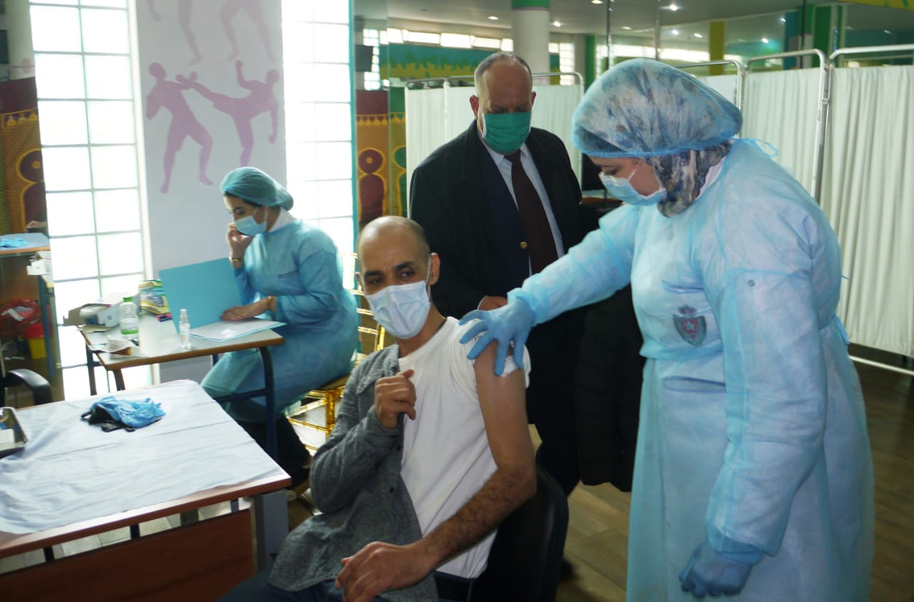 Rassuré par le Comité scientifique, le ministère de la Santé se prépare à autoriser la troisième dose anti Covid-19. Rassuré par le Comité scientifique, le ministère de la Santé se prépare à autoriser la troisième dose anti Covid-19.