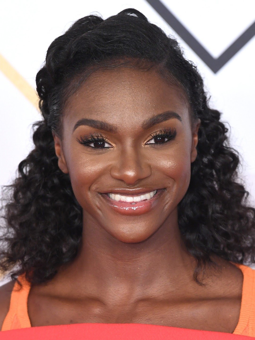 Prix de l’année 2021 / La championne Dina Asher-Smith et sa chronique gagnante sur le racisme : « C’est ma première médaille pour l’écriture » Prix de l’année 2021 / La championne Dina Asher-Smith et sa chronique gagnante sur le racisme : « C’est ma première médaille pour l’écriture »