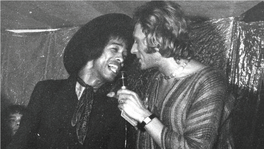 Où on voit Vigon avec Johnny : «Johnny est venu un soir me chercher dans ma loge.»