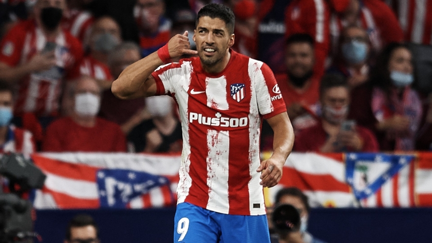 Atletico-Barça  (2-0) : Suarez téléphone à Koeman juste après le deuxième but ! Atletico-Barça  (2-0) : Suarez téléphone à Koeman juste après le deuxième but !