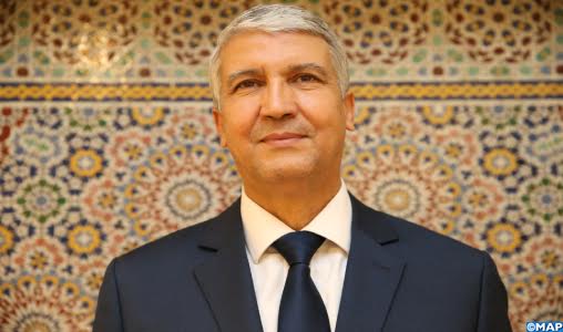 Après la passation des pouvoirs, les nouveaux ministres entrent en fonction