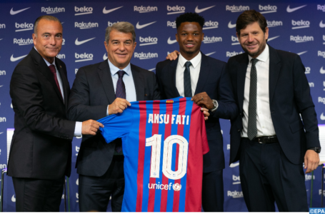 FC Barcelone : Ansu Fati, Catalan jusqu’en 2027 avec une clause libératoire d’un milliard d’euros ! FC Barcelone : Ansu Fati, Catalan jusqu’en 2027 avec une clause libératoire d’un milliard d’euros !