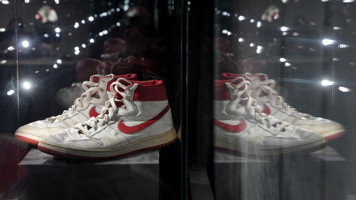 Les baskets emblématiques de Michael Jordan atteignent près de 1,5 million de dollars aux enchères