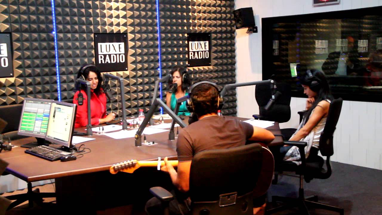 Après la sanction de la HACA, Luxe Radio suspend "Les Matins Luxe" 