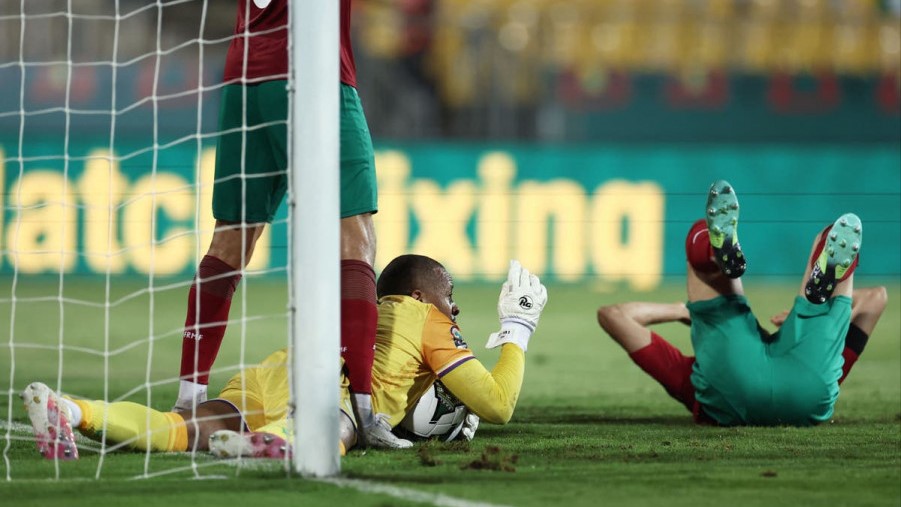 CAN 2021 / Quarts de finale:  Ce lundi, la Guinée face à la Gambie (17h00) et le Cameroun face aux Comores qui jouent sans gardien de but (20h00) !