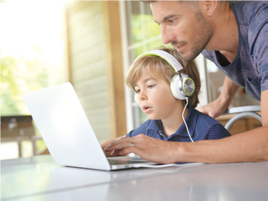 Les enfants influenceurs : quand l’enfant devient une marque